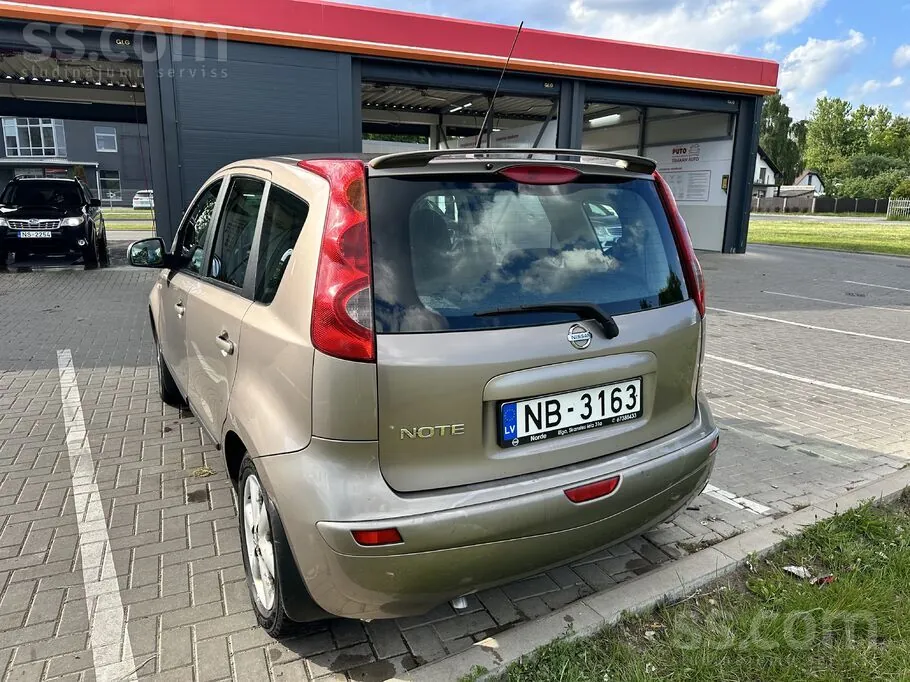 Nissan Note 2008 photo 5