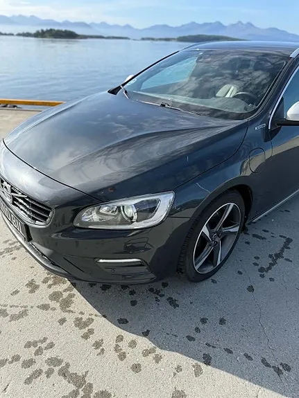 Volvo V60 2016 photo 2