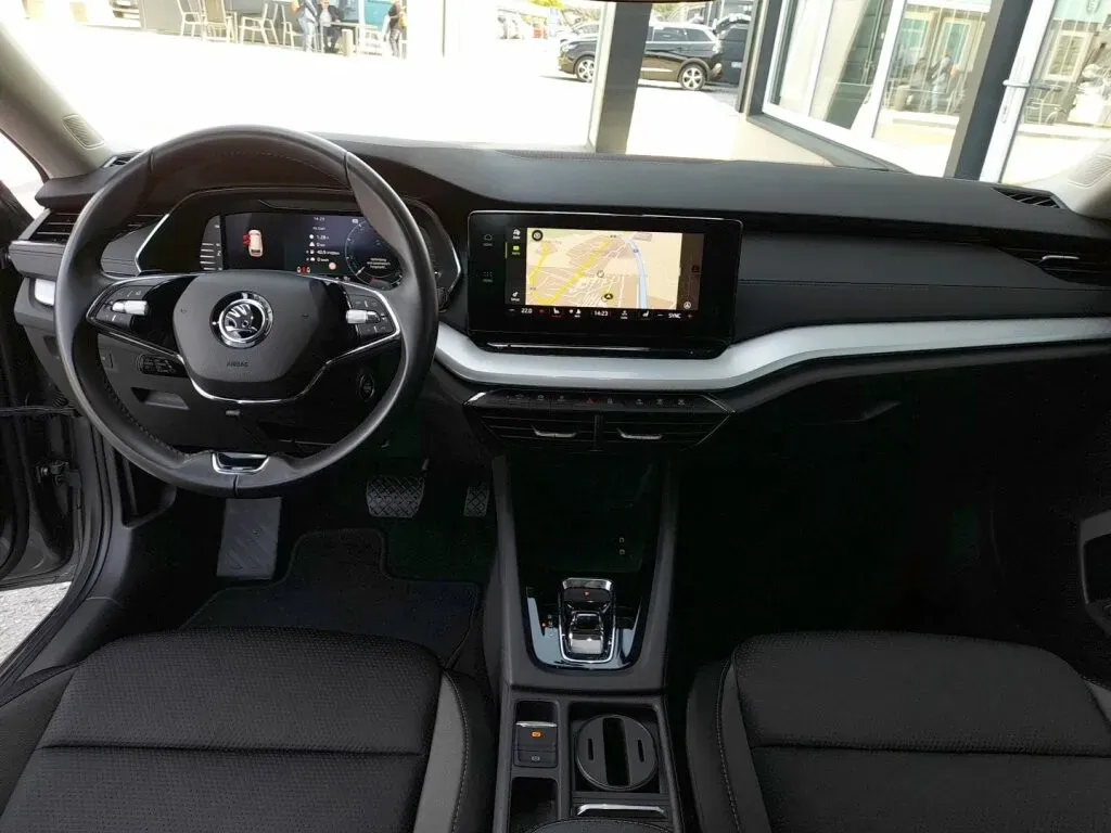 Skoda Octavia 2023 photo 3