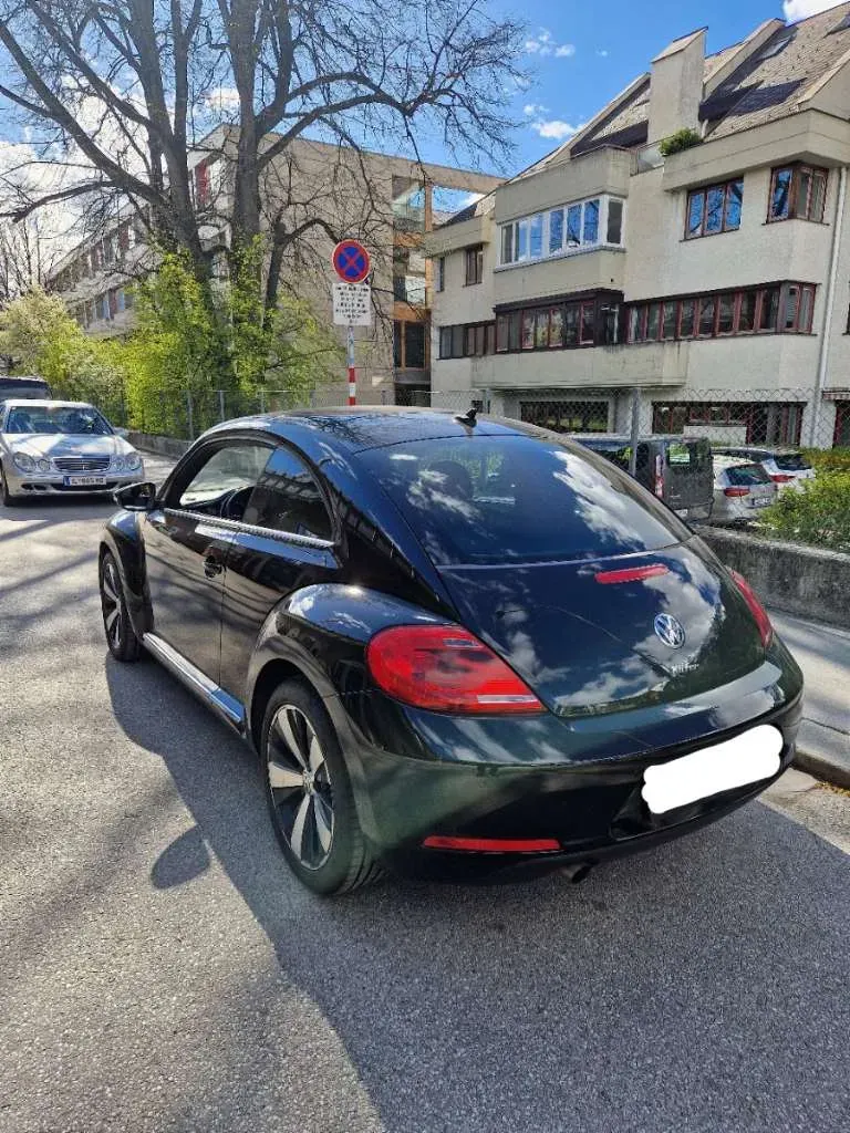Volkswagen Beetle 2012 photo 2