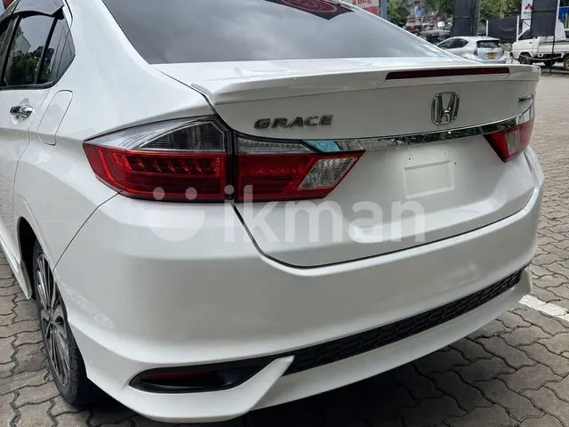 Honda Grace 2017 photo 3