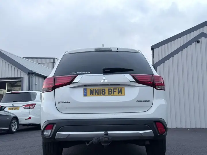 Mitsubishi Outlander 2018 photo 5