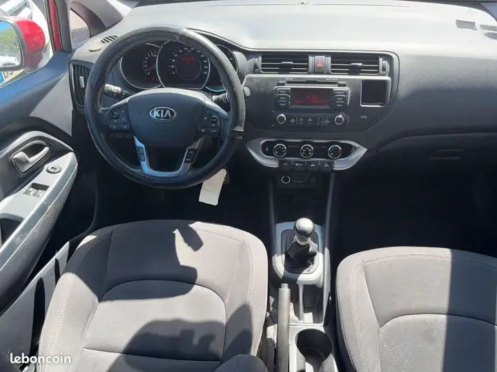 Kia Rio 2014 photo 5