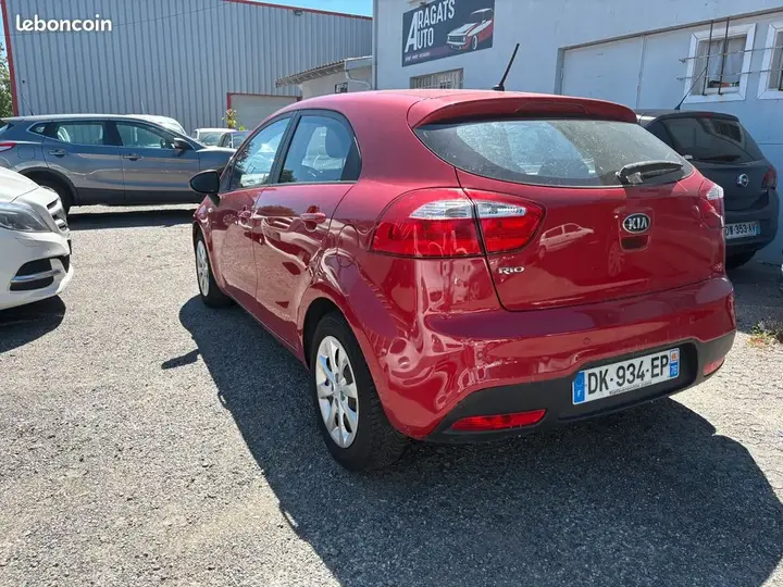 Kia Rio 2014 photo 3