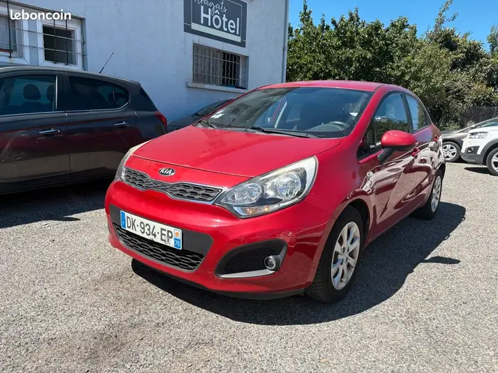 Kia Rio 2014 photo 2