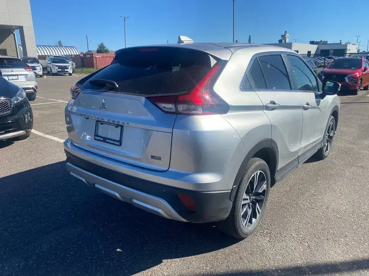 Mitsubishi Eclipse Cross 2024 photo 4