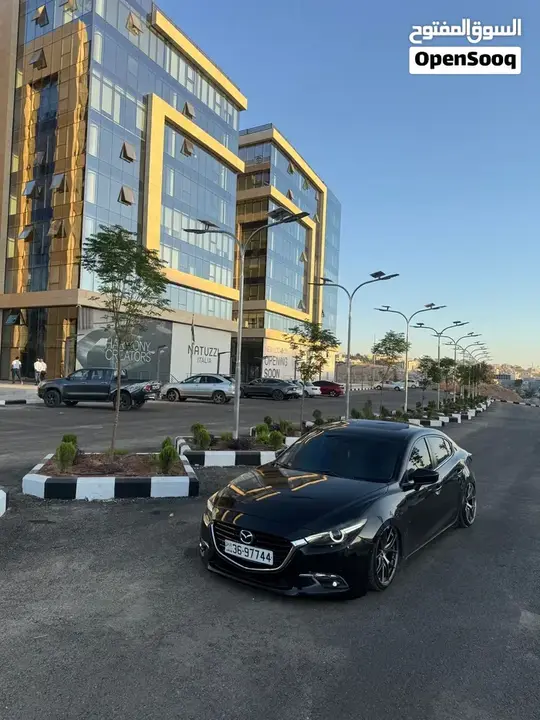 Mazda 3 2015 photo 2