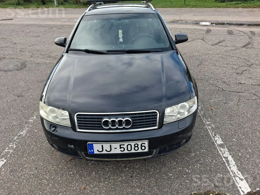 Audi A4 2003 photo 2