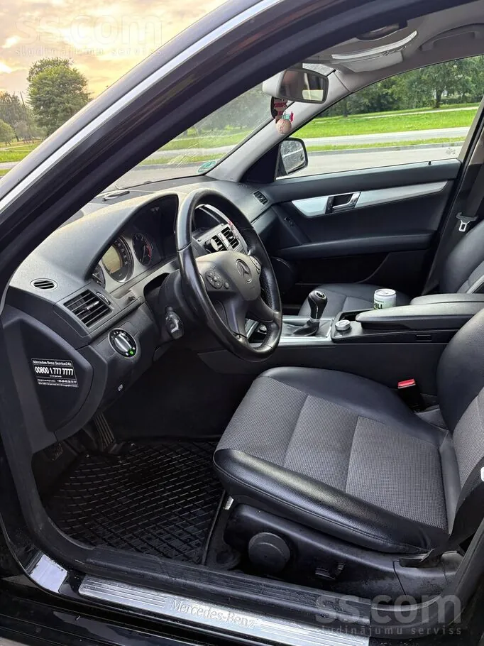 Mercedes-Benz C220 2007 photo 5