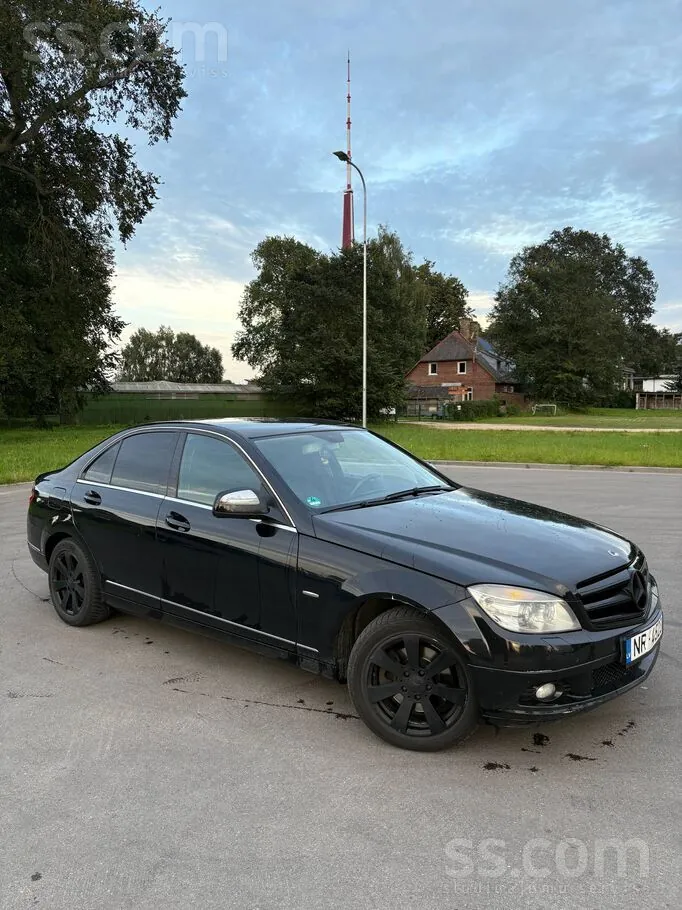 Mercedes-Benz C220 2007 photo 2