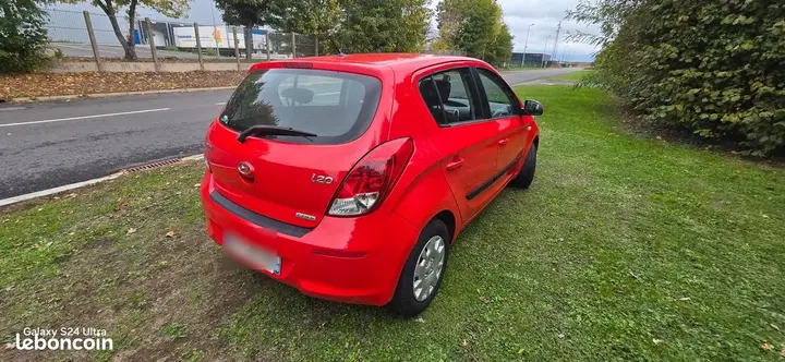 Hyundai I20 2012 photo 2