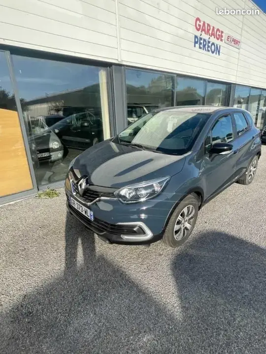 Renault Captur 2017 photo 2