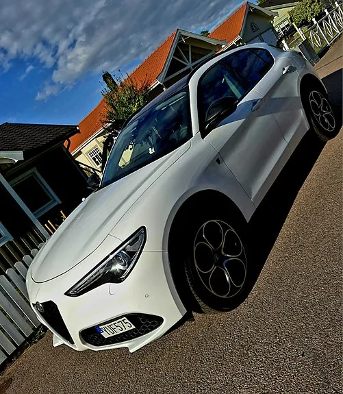 Alfa Romeo Stelvio 2019 photo 3