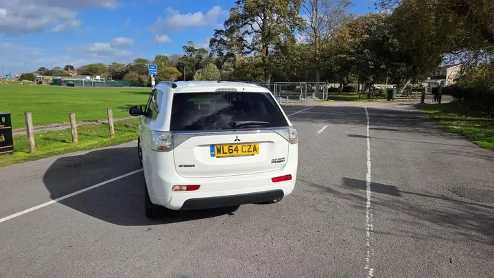 Mitsubishi Outlander 2015 photo 5