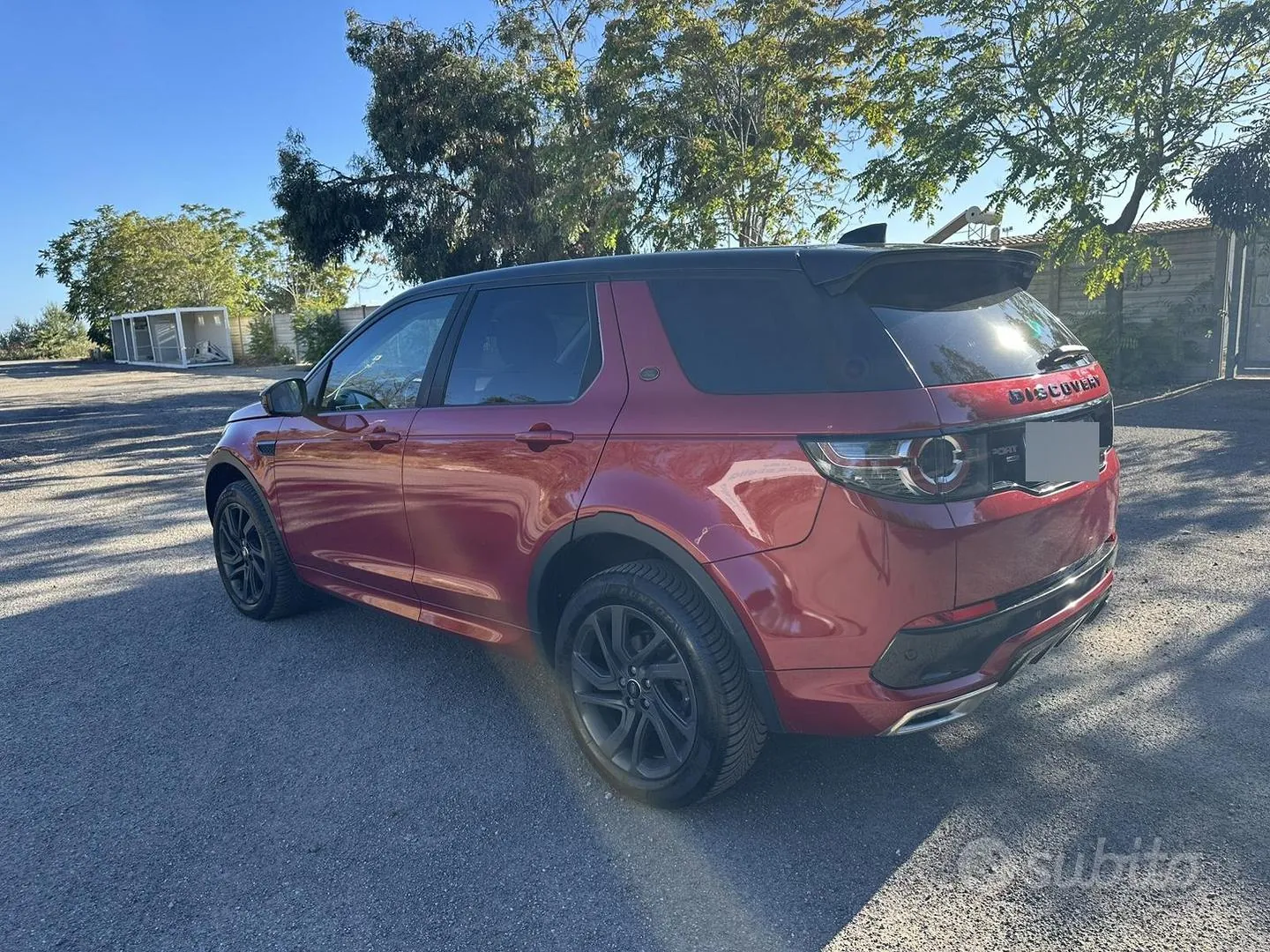 Land Rover Discovery Sport 2017 photo 2