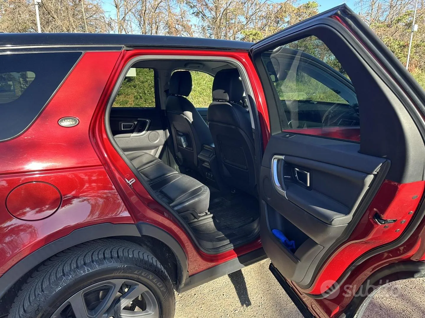 Land Rover Discovery Sport 2017 photo 3