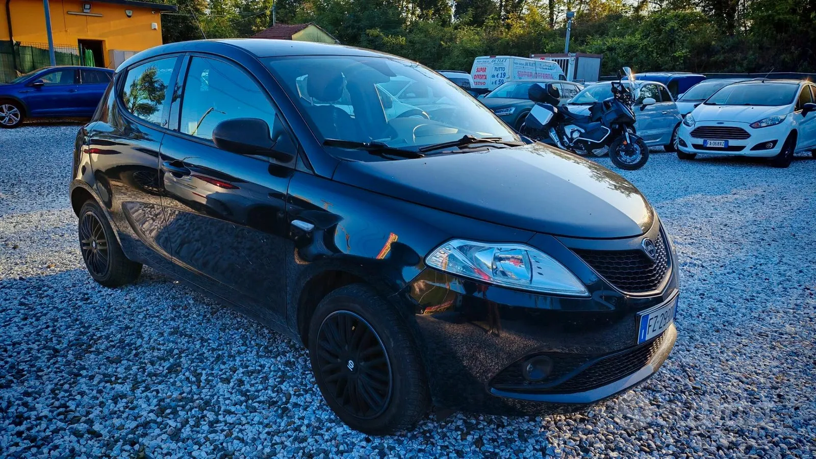 Lancia Ypsilon