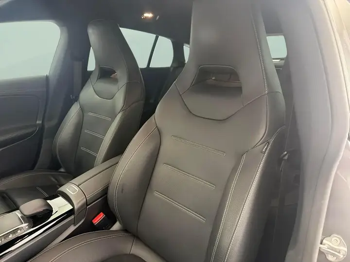 Mercedes-Benz Cla 2022 photo 5