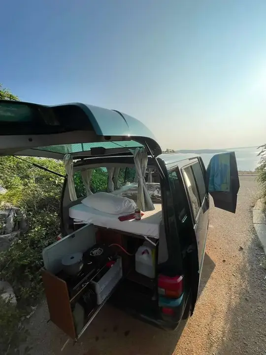 Volkswagen Caravelle 1999 photo 3