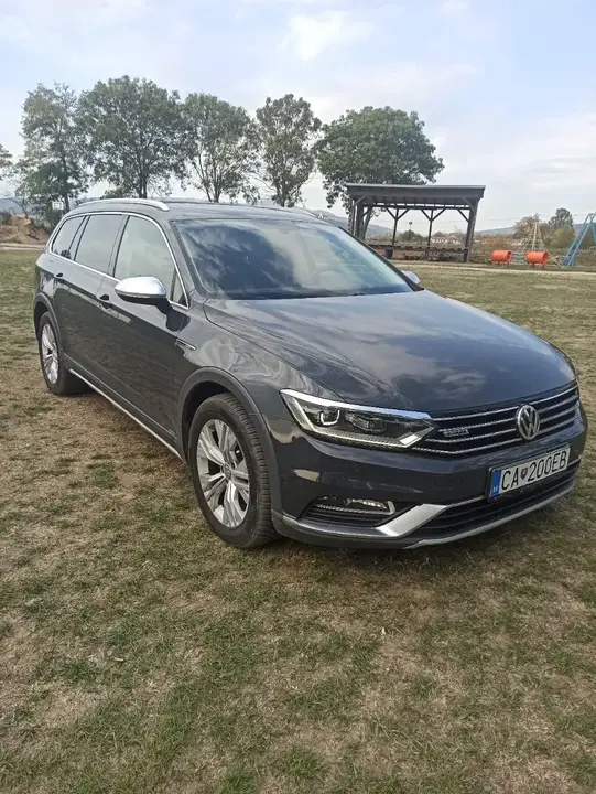 Volkswagen Passat Alltrack 2018 photo 2