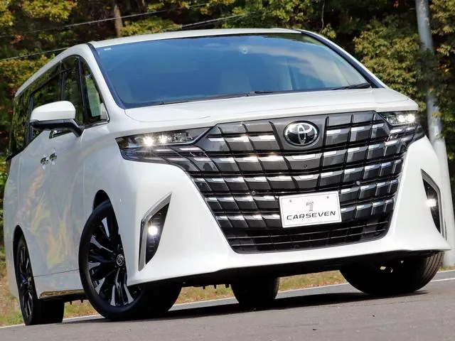 Toyota Alphard 2023 photo 4