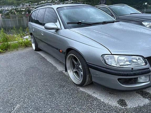 Opel Omega 1995 photo 4