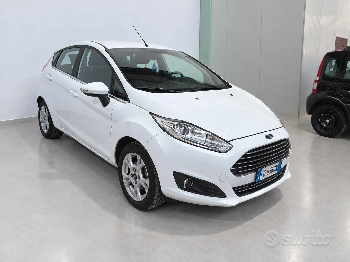 Ford Fiesta 2016 photo 2