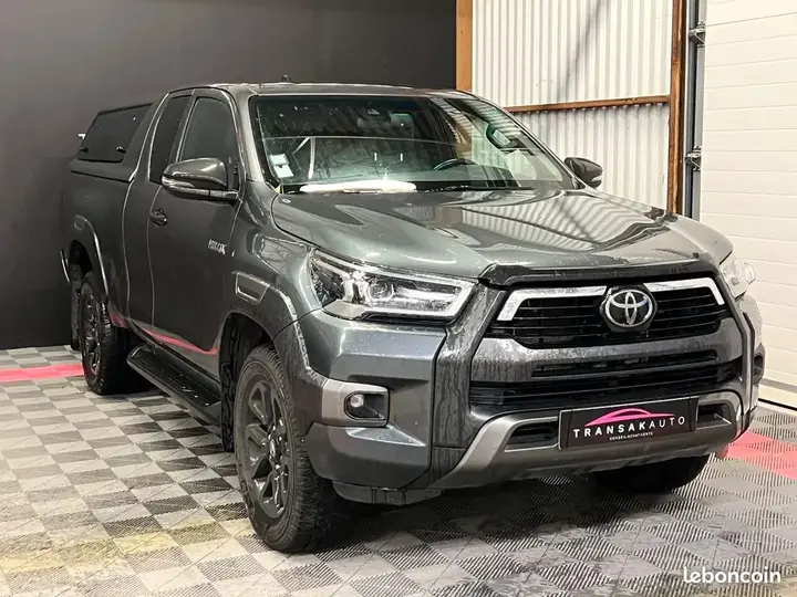 Toyota Hilux 2022 photo 3
