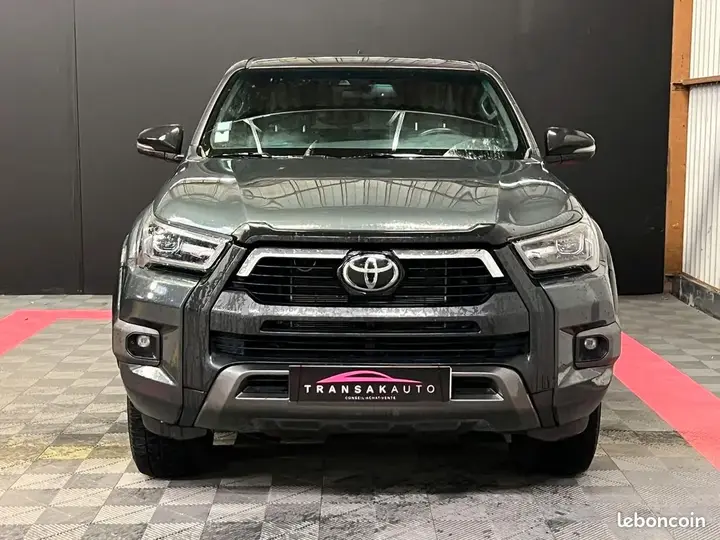 Toyota Hilux 2022 photo 2