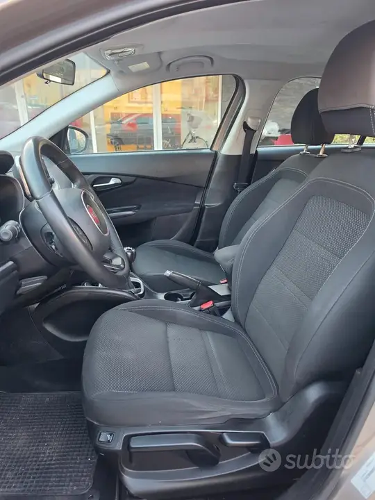 Renault Scenic 2010 photo 5