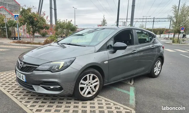 Opel Astra 2021 photo 2