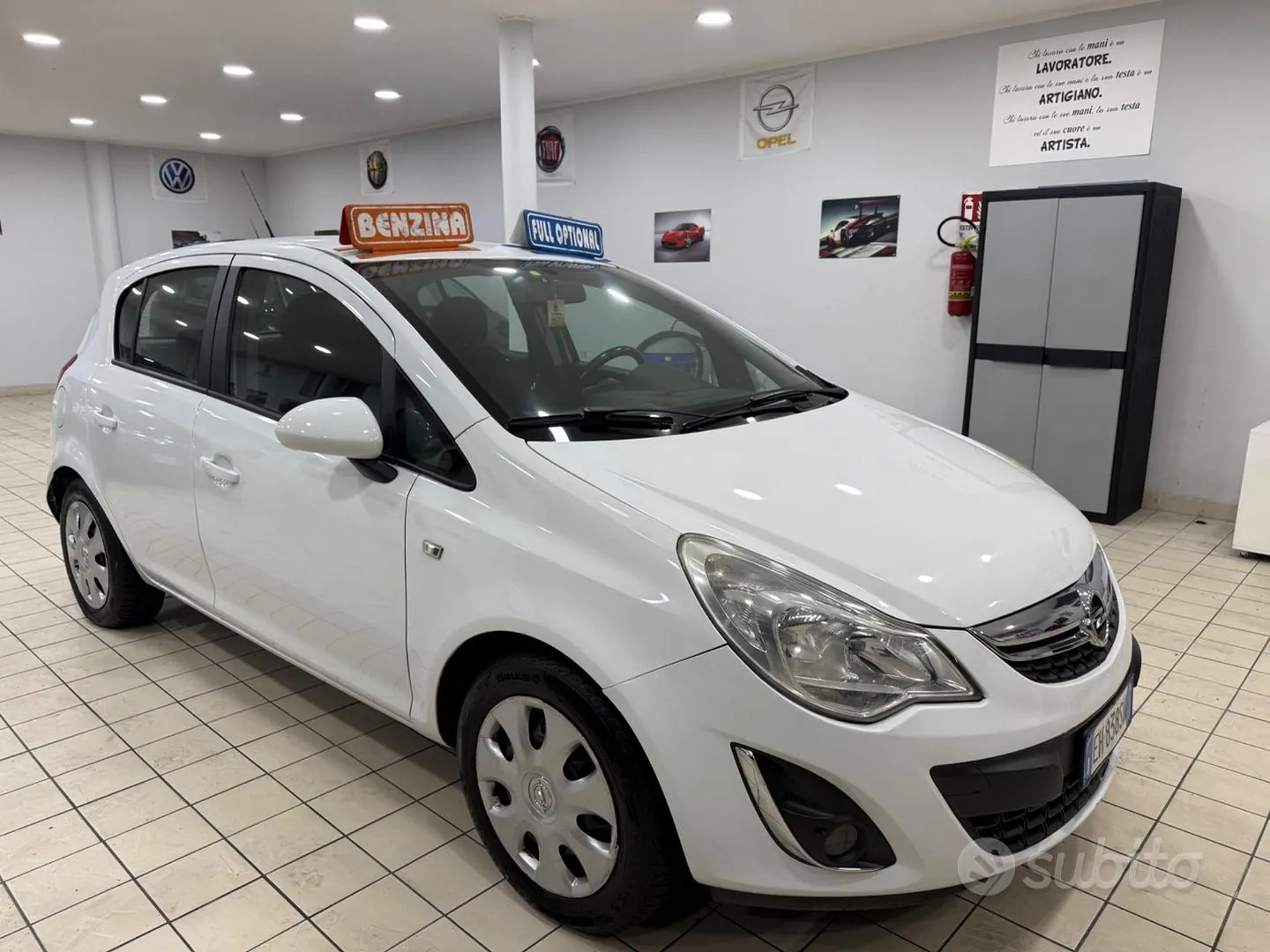 Opel Corsa 2011 photo 2