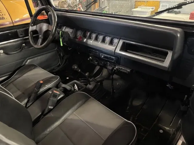 Jeep Wrangler 1995 photo 3