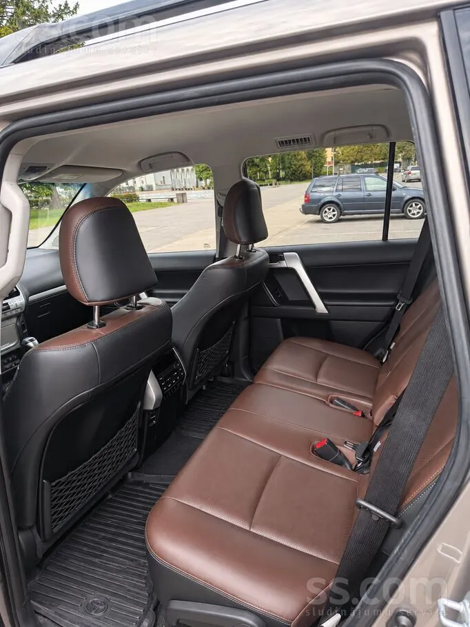 Toyota Land Cruiser 2019 photo 5