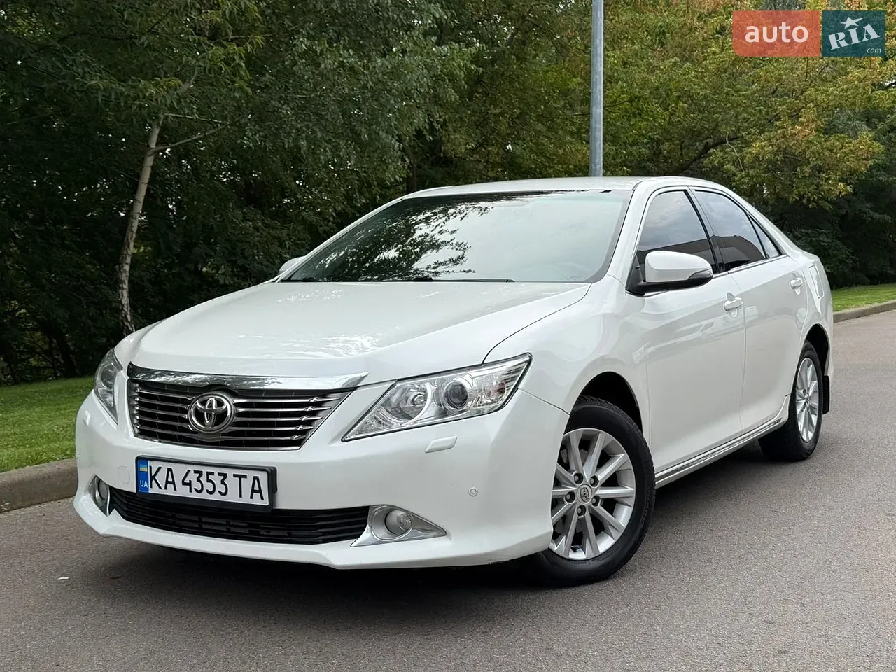 Toyota Camry 2011 photo 2