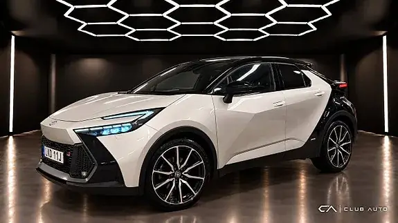 Toyota C-Hr 2024 photo 2