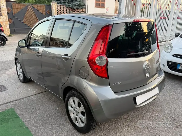 Opel Agila 2010 photo 5