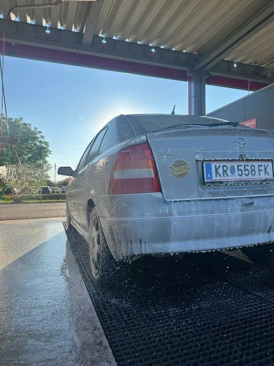 Opel Astra 2004 photo 2