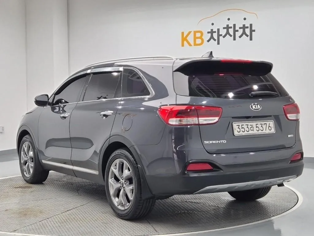 Kia Sorento 2016 photo 2