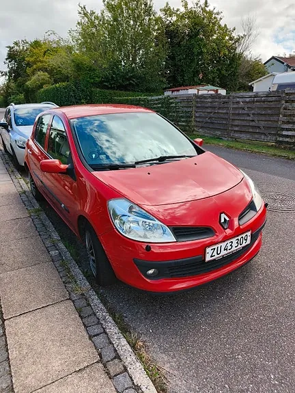 Renault Clio Iii 2009 photo 2
