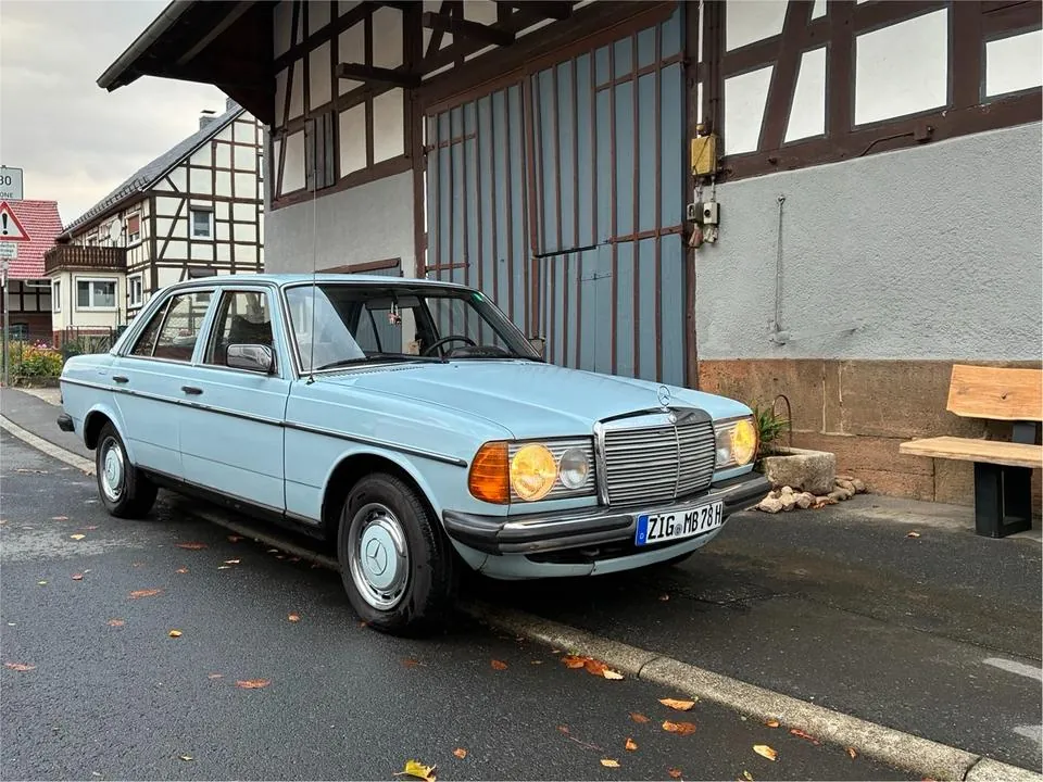 Mercedes-Benz W123