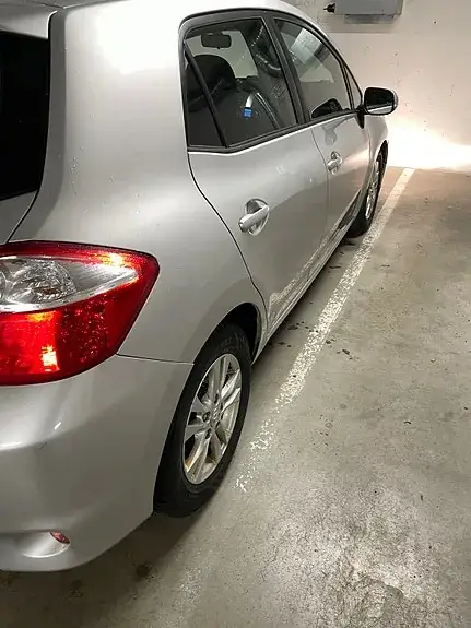 Toyota Auris 2012 photo 3