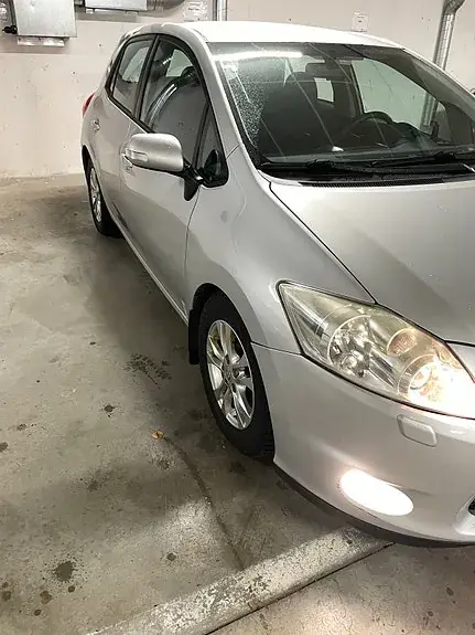Toyota Auris 2012 photo 5