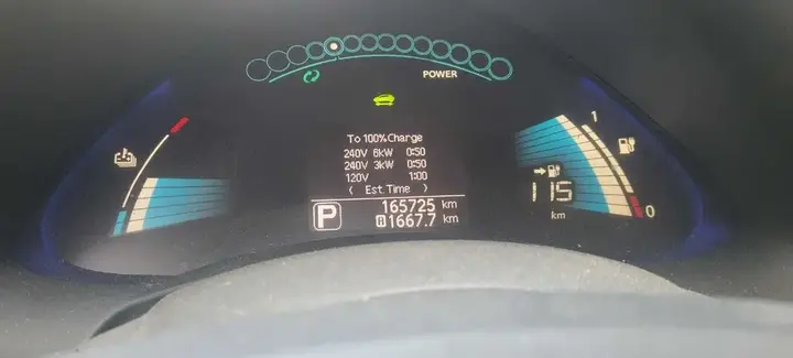 Nissan Leaf 2015 photo 2