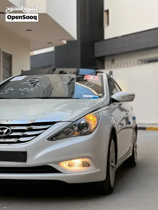 Hyundai Sonata 2012 photo 4