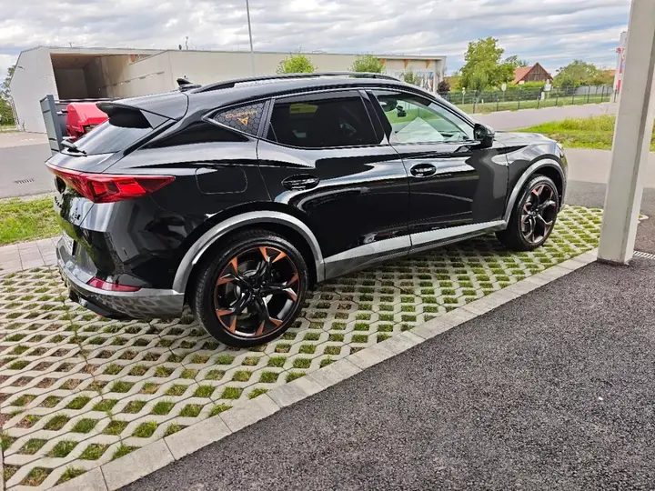 Cupra Formentor 2021 photo 2
