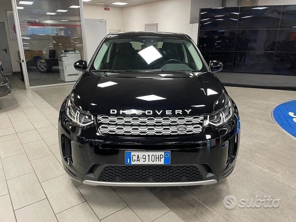 Land Rover Discovery Sport 2020 photo 2