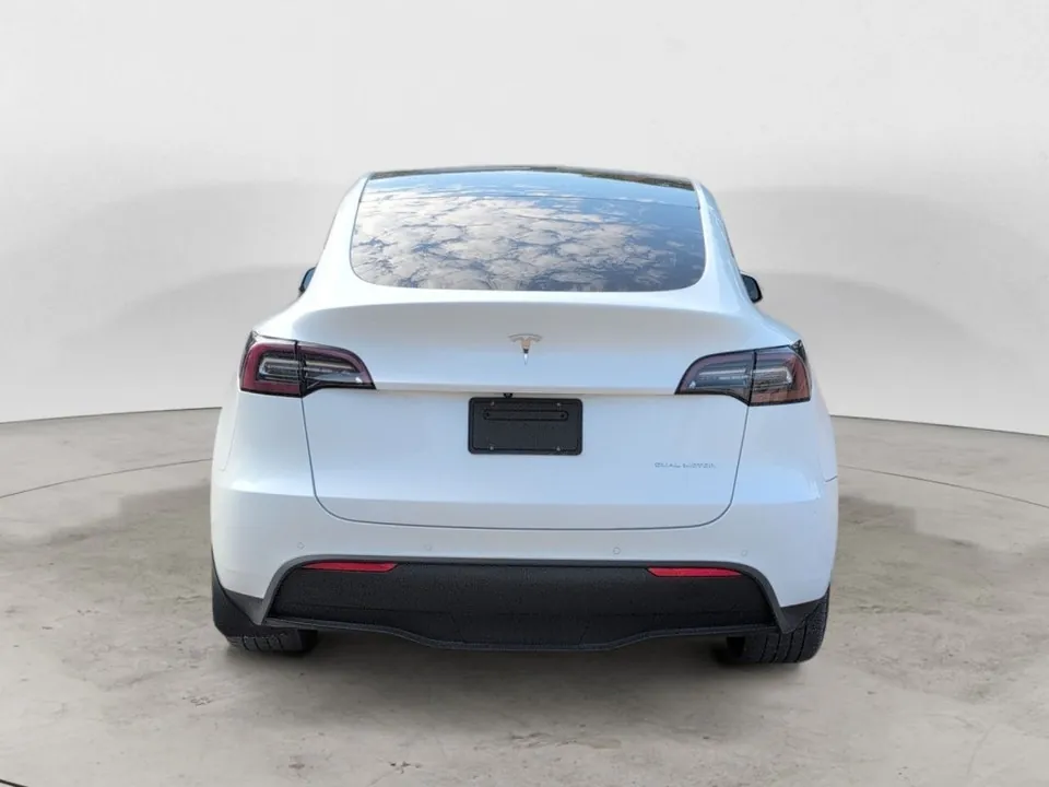 Tesla Model Y 2020 photo 5