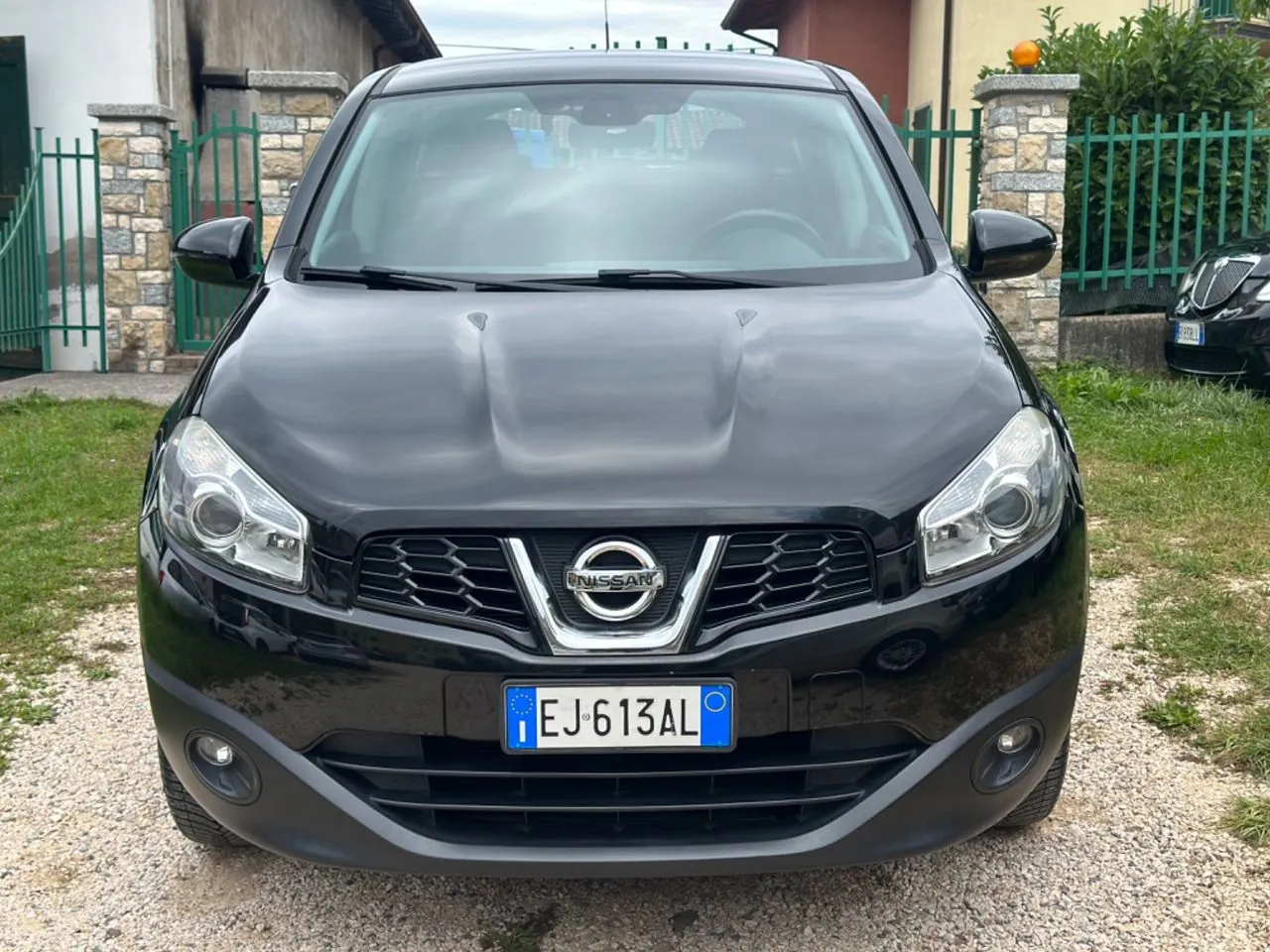 Nissan Qashqai 2011 photo 2