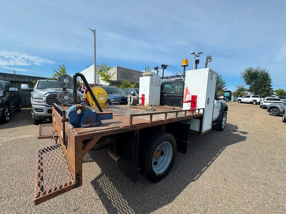 Ford Super Duty F-550 2008 photo 5